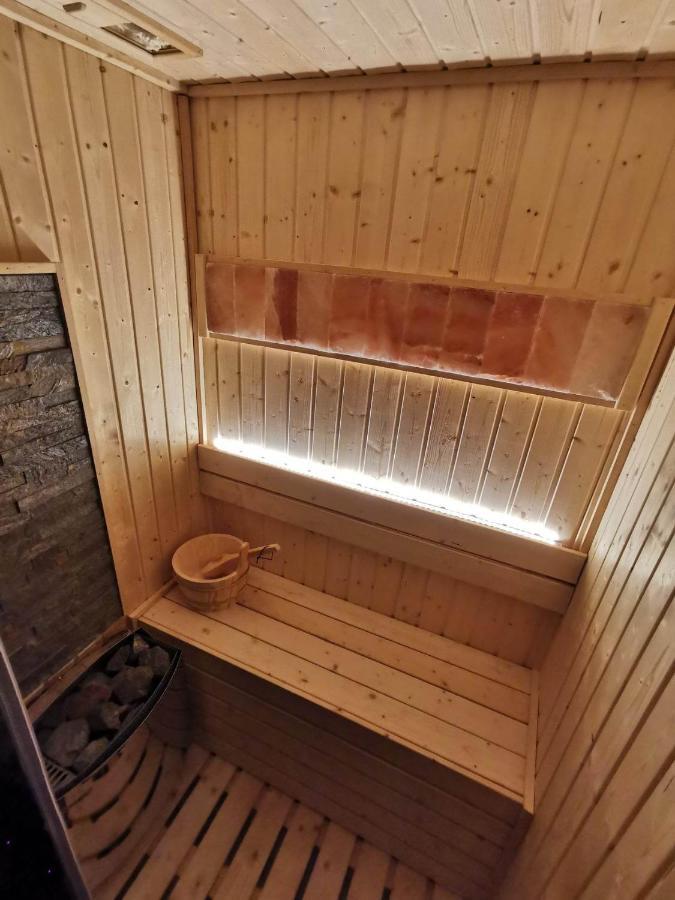 Princ Lux Spa With Free Parking Novi Sad Dış mekan fotoğraf